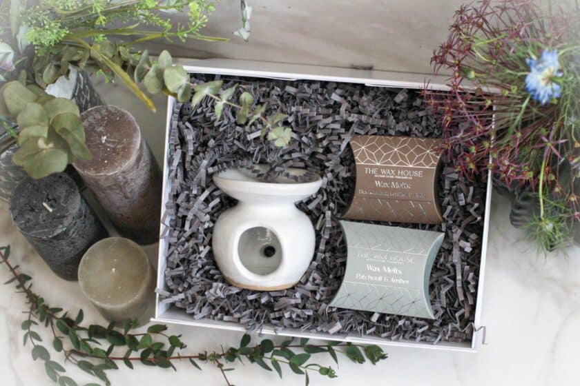Handmade White Pottery Burner & Soy Melts Gift Set
